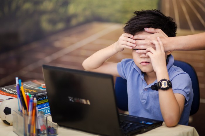 Educating Your Kids on Dealing With Sexually Explicit Content – Help123 Educating Your Kids on Dealing With Sexually Explicit Content – Help123